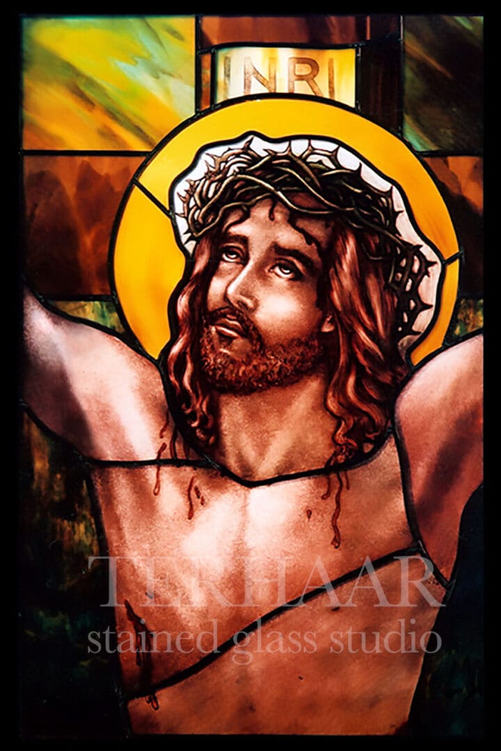 stained-glass-art_crucifixion-of-jesus_stained-glass-window_house-of-worhship_terhaarglass.com