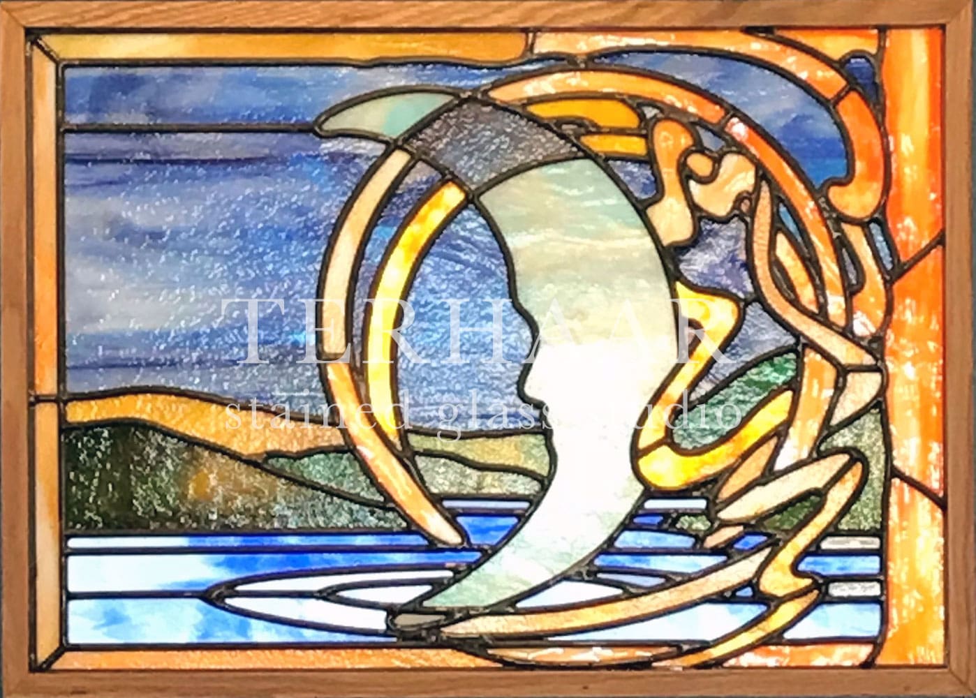 stained-glass-art_moon_stained-glass-window_residential_gallery-page_terhaarglass.com